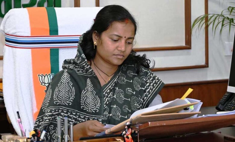 मंत्री श्रीमती लक्ष्मी राजवाड़े के प्रयास से सूरजपुर को मिली सड़कों की सौगात