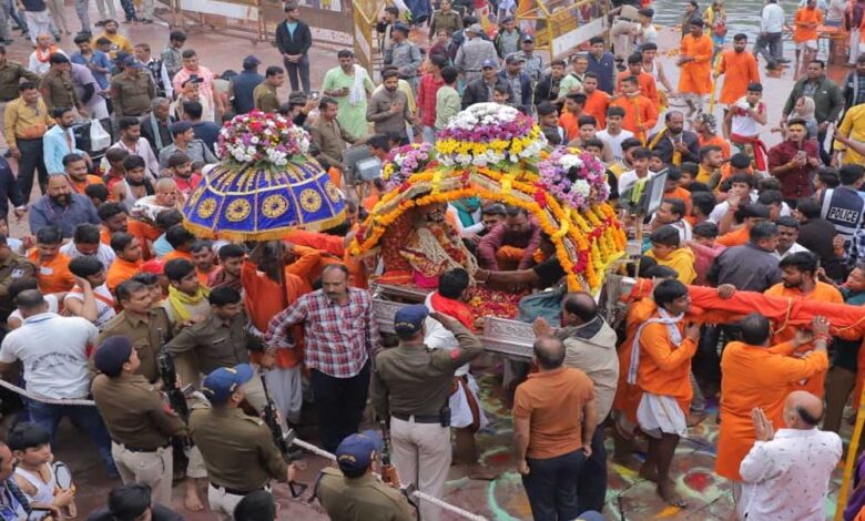 आज-एकादशी-के-शुभ-अवसर-पर-उज्जैन-में-बाबा-महाकाल-की-दूसरी-सवारी-धूमधाम-से-निकल-रही