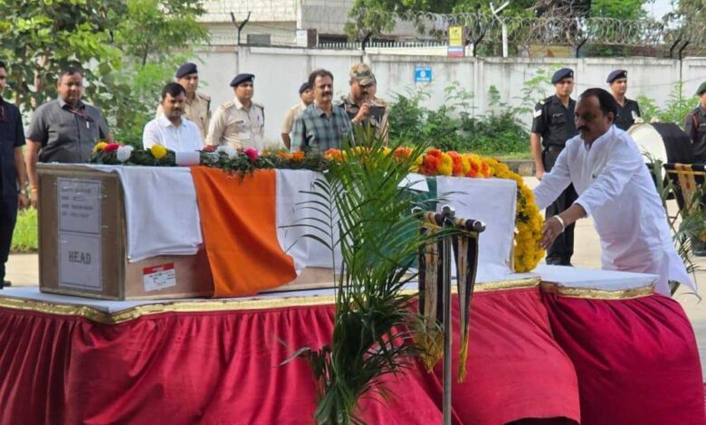 वीरगति-को-प्राप्त-हुए-सिपाही-श्री-हरिओम-नागर-का-पार्थिव-शरीर-पहुंचा-भोपाल