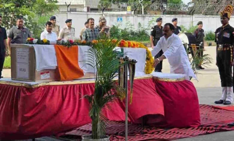 शहीद-हरिओम-को-देश-का-सलाम:-6-किमी-लंबे-काफिले-में-उमड़ा-जनसैलाब,-सैन्य-सम्मान-से-अंतिम-विदाई