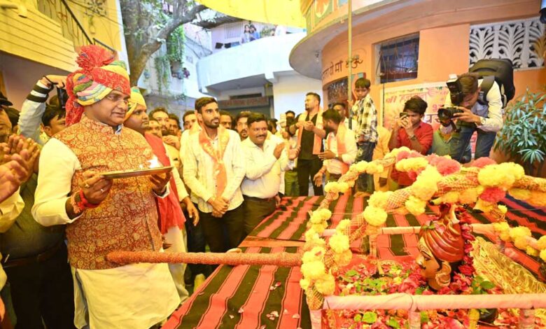 नरेला-में-श्रावण-माह-के-अवसर-पर-निकली-बाबा-महाकाल-की-सवारी