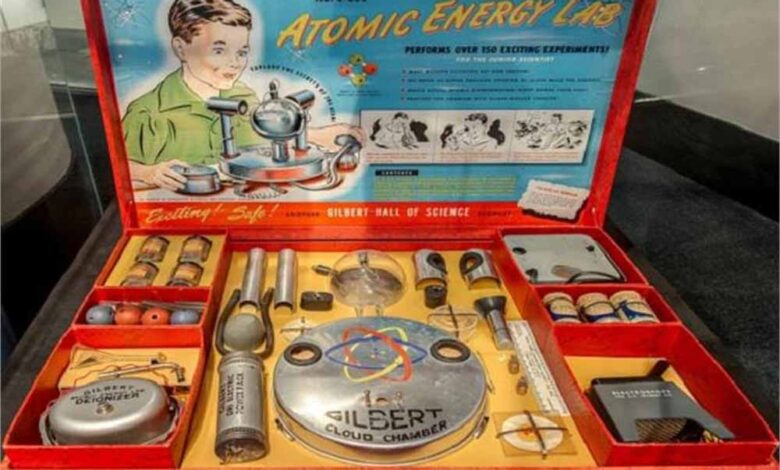 इतना-डरावना-कि-एक-साल-में-ही-हो-गया-बैन,-दुनिया-का-सबसे-खौफनाक-खिलौना!