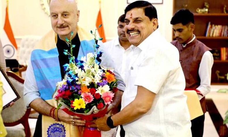 मुख्यमंत्री-डॉ.-यादव-से-अभिनेता-श्री-खेर-ने-की-भेंट