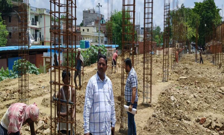 लोक-निर्माण-से-लोक-कल्याण:-छह-ठेकेदारों-को-ब्‍लेक-‍लिस्‍ट-करने-के-निर्देश,-पाँच-अधिकारियों-पर-होगी-कार्रवाई