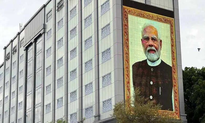 pm-मोदी-के-स्वागत-में-मालदीव-ने-दिखाया-बड़ा-दिल,-रक्षा-मंत्रालय-पर-लगा-विशाल-बैनर