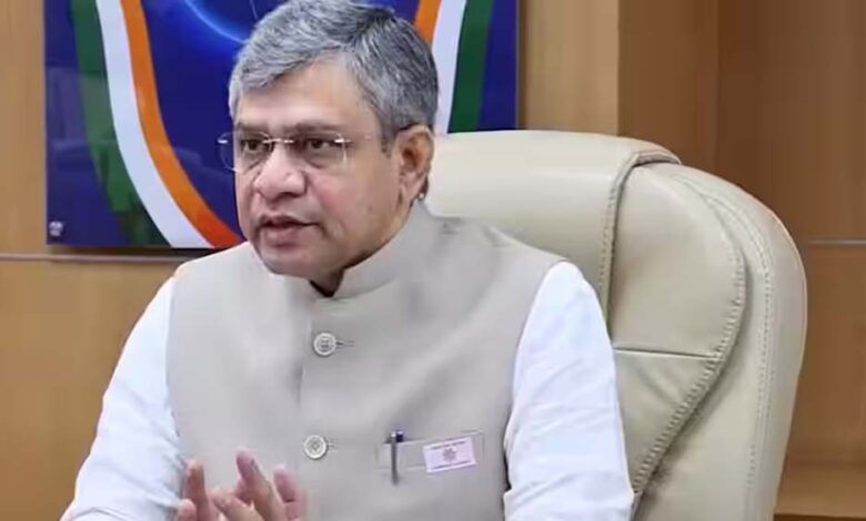 2004-से-2014-के-बीच-कुल-1,711-ट्रेन-हादसे-हुए-थे:-मंत्री-वैष्णव