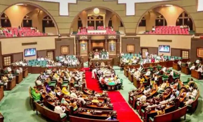 obc-आरक्षण-पर-बवाल:-कांग्रेस-के-हंगामे-के-बीच-विधानसभा-कार्यवाही-कल-तक-स्थगित