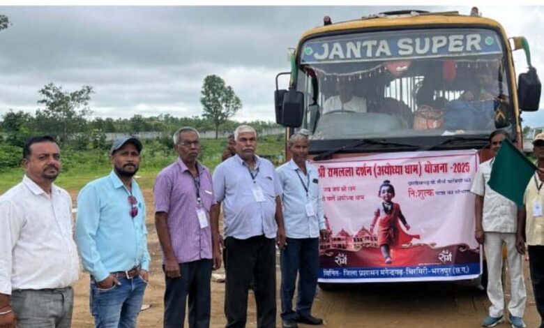 रामलला-दर्शन-के-लिए-जिले-से-52-श्रद्धालुओं-का-दल-अयोध्या-के-लिए-हुआ-रवाना