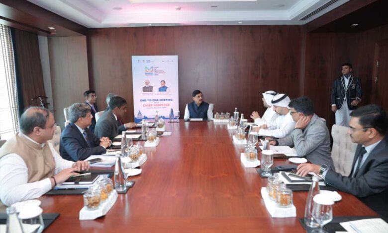 मुख्यमंत्री-डॉ.-यादव-की-दुबई-में-शेख-अहमद-बिन-सईद-अल-मकतूम-से-भेंट