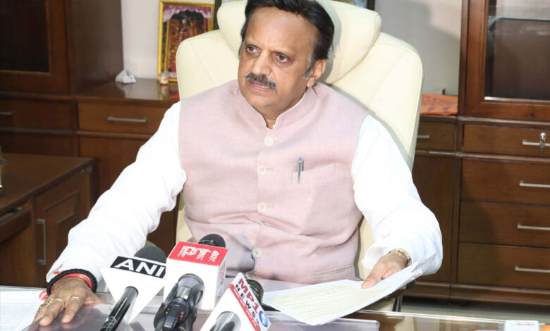 निर्माणाधीन-कार्यों-को-समय-से-पूर्ण-करें-और-शीघ्र-सेवा-प्रदाय-करें-:-उप-मुख्यमंत्री-शुक्ल