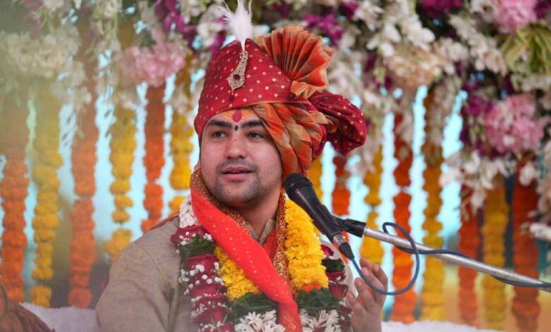 गीता-ने-बदल-दी-ज़िंदगी!-पाकिस्तानी-आरिफ-ने-क्यों-अपनाया-हिंदू-धर्म,-जानिए-बाबा-बागेश्वर-से-पूछा-सवाल