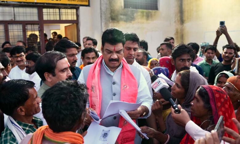 संकट-की-घड़ी-में-साथ-खड़ी-है-सरकार,-अतिवर्षा-से-प्रभावितों-को-मिलेगी-हर-संभव-मदद-:-खाद्य-मंत्री-राजपूत