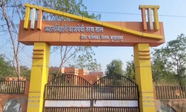 स्विमिंग-पूल-निर्माण-में-अनियमितता-के-प्रकरण-पर-होगी-सख्त-कार्रवाई