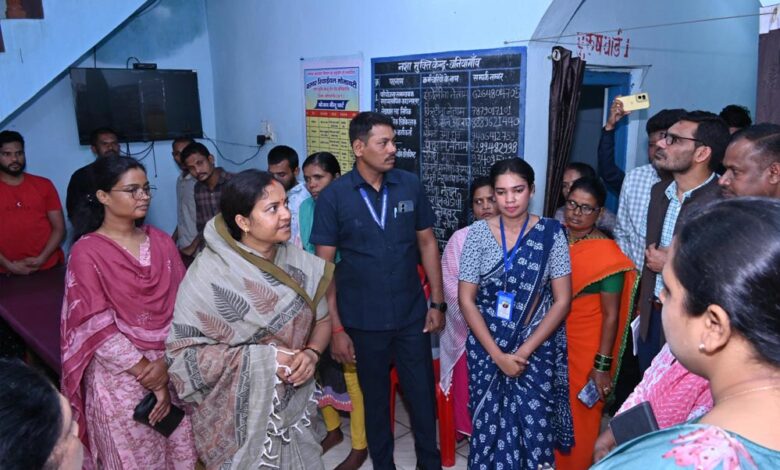 रायपुर-:-महिला-एवं-बाल-विकास-मंत्री-श्रीमती-राजवाड़े-कोंडागांव-के-प्रवास-पर