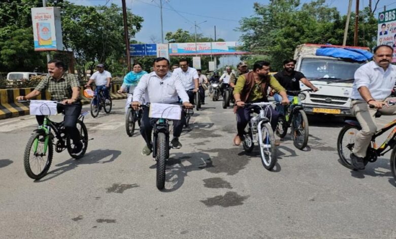 रीवा-संभाग-में-अनोखा-आदेश:-हफ्ते-में-एक-दिन-साइकिल-या-पैदल-जाएं-सरकारी-कर्मचारी