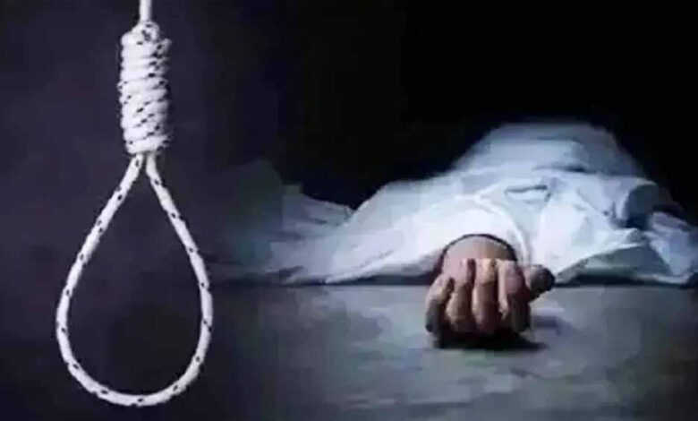 आरक्षक-ने-की-आत्महत्या,-घर-में-फांसी-के-फंदे-पर-मिला-शव
