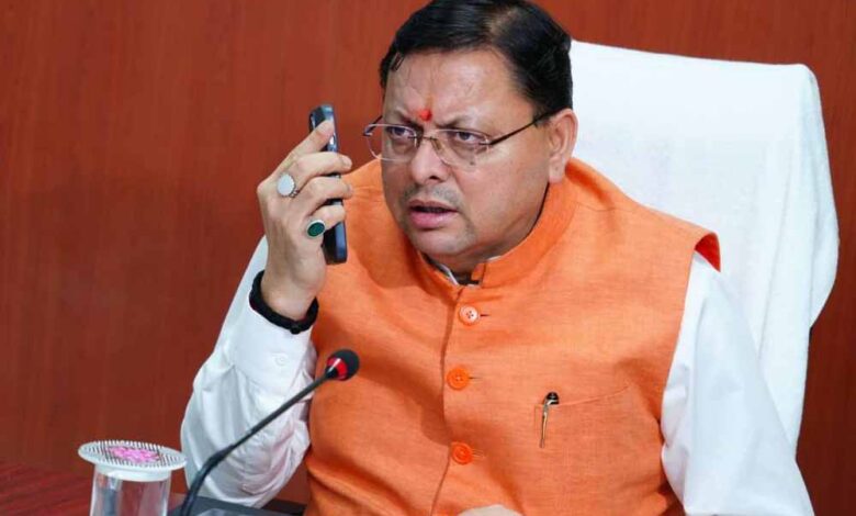 सीएम-धामी-ने-उत्तरकाशी-में-राहत-और-बचाव-कार्यों-का-किया-औचक-निरीक्षण,-रेस्क्यू-ऑपरेशन-युद्धस्तर-पर-जारी