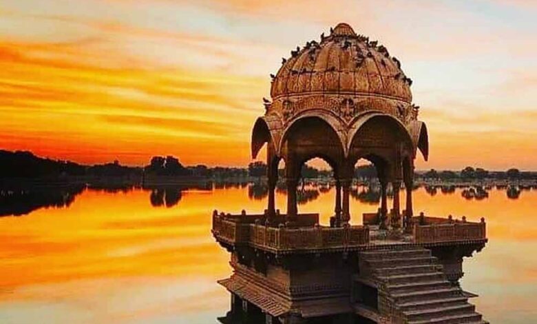 अमृतसर-ही-नहीं,-राजस्थान-के-इस-शहर-को-भी-कहा-जाता-है-golden-city;-सोने-जैसी-चमक-से-दमकती-है-नगरी