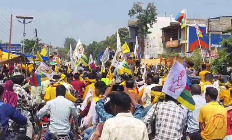 विश्व-आदिवासी-दिवस-पर-कोरबा-में-ताकत-का-प्रदर्शन,-पाली-में-उमड़ी-भीड़