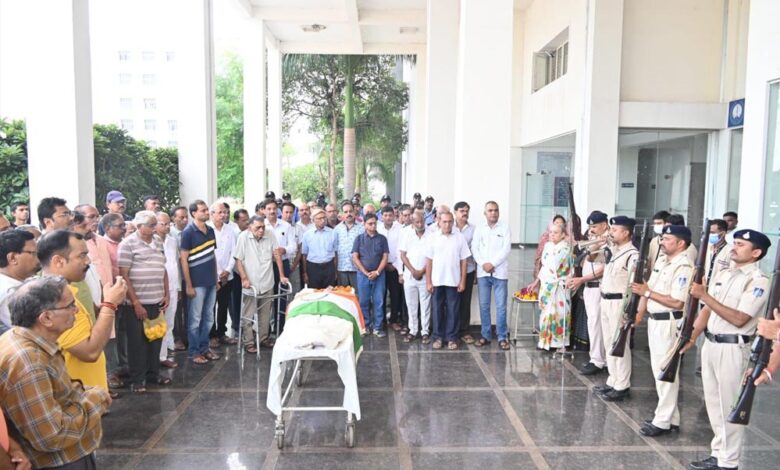 उप-मुख्यमंत्री-शुक्ल-ने-विदिशा-के-देहदानी-समाजसेवी-अरविंद-कुमार-जैन-को-दी-श्रद्धांजलि