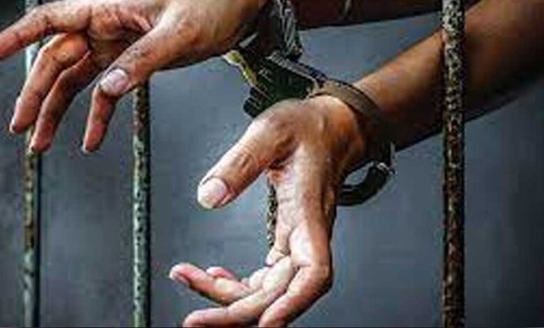 साउथ-कोरिया-में-पहली-बार-लश्कर-आतंकी-गिरफ्तार,-पहचान-छुपाकर-नौकरी-कर-रहा-था-पाकिस्तानी