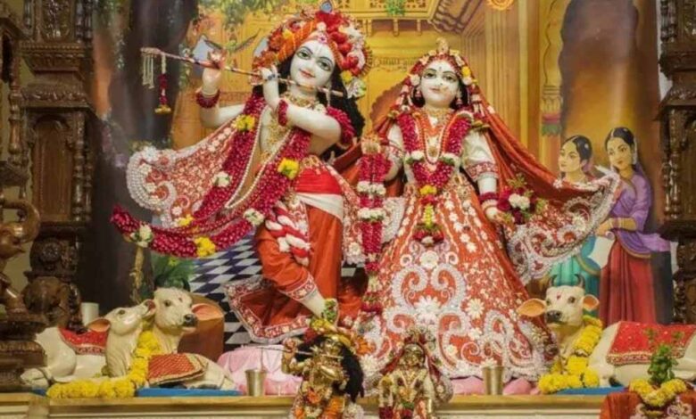 कृष्ण-जन्माष्टमी-पर-भक्ति-उमंग:-इस्कॉन-मंदिर-में-1100-किलो-मालपुआ-बना-आकर्षण