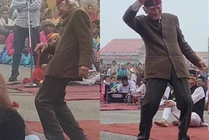 92 साल की उम्र में पूर्व DGP का एनर्जेटिक डांस, देखकर लोग रह गए हैरान