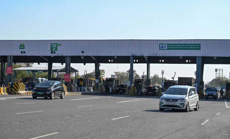 सुप्रीम-कोर्ट-ने-नाराजगी-जताई:-घटिया-रोड-पर-150-रुपये-टोल-टैक्स-क्यों?