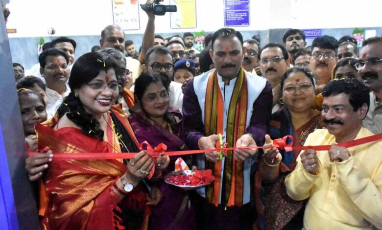 रायपुर-:-स्वास्थ्य-मंत्री-श्याम-बिहारी-जायसवाल-ने-उपस्वास्थ्य-केंद्र-पुरूर-का-किया-निरीक्षण