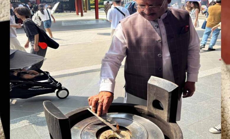 रायपुर-:-मुख्यमंत्री-साय-ने-जापान-पहुंचने-के-बाद-सबसे-पहले-टोक्यो-स्थित-ऐतिहासिक-असाकुसा-मंदिर-में-की-पूजा-अर्चना