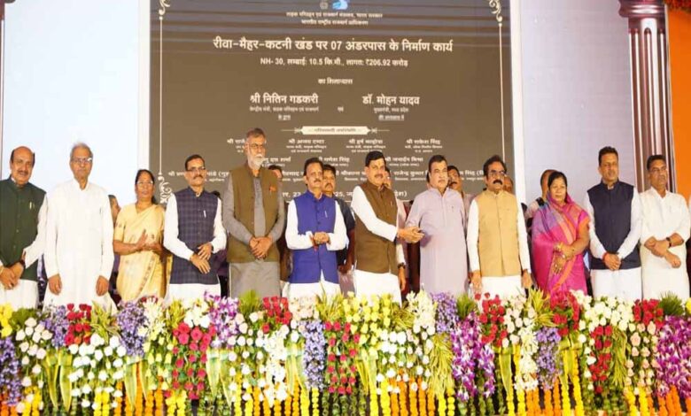 गडकरी-ने-किया-एमपी-के-सबसे-लंबे-फ्लाईओवर-का-लोकार्पण,-वीरांगना-रानी-दुर्गावती-के-नाम-पर-रखा-गया