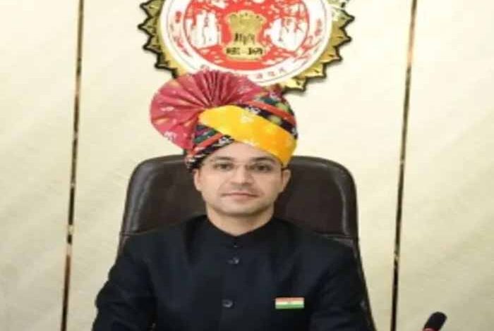 ज्योतिरादित्य-सिंधिया-ने-की-ias-अधिकारी-की-जमकर-तारीफ,-बताया-काबिल-ए-तारीफ-काम