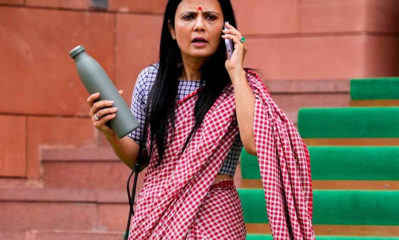 TMC सांसद महुआ मोइत्रा के बयान पर सियासी बवाल, अमित शाह को लेकर विवादित टिप्पणी