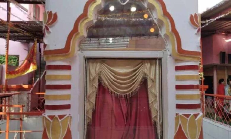 तीन-दशकों-बाद-कश्मीर-में-शारदा-भवानी-मंदिर-हुआ-पुनः-खुला,-मुस्लिम-समुदाय-ने-कहा—घाटी-पंडितों-की-जन्मभूमि