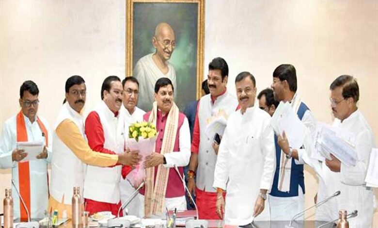 मुख्यमंत्री डॉ. यादव द्वारा विक्रमादित्य वैदिक घड़ी स्थापित करने पर कैबिनेट के सदस्यों ने माना आभार