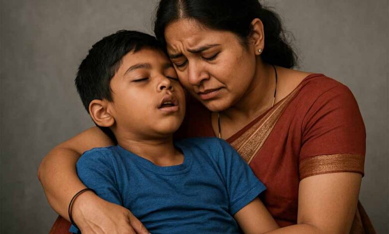 दर्दनाक-हादसा:-गणेश-पंडाल-में-खेलते-बच्चे-को-आया-हार्ट-अटैक,-मां-की-गोद-में-ही-मौत