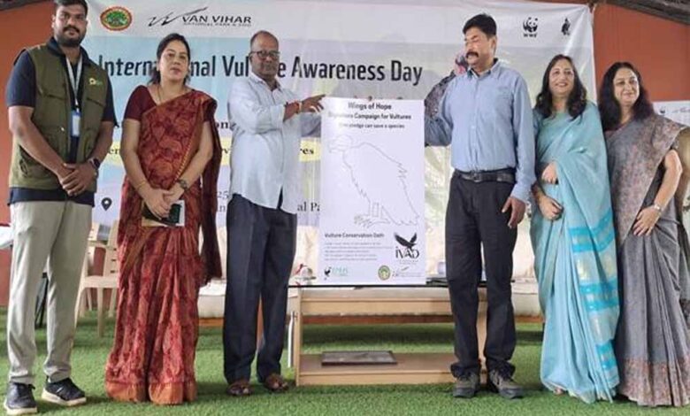 वन-विहार-में-मनाया-गया-अंतर्राष्ट्रीय-गिद्ध-दिवस,-हुए-जागरूकता-कार्यक्रम