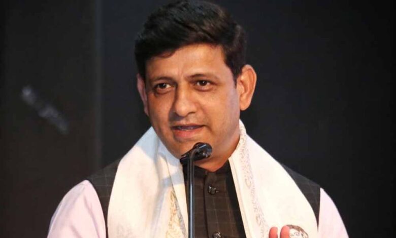 इंदौर-का-नया-अध्याय:-पुराने-कपड़ों-से-धागा-और-पशु-शवों-का-अग्निदाह,-नवाचार-और-स्वच्छता-में-उदाहरण