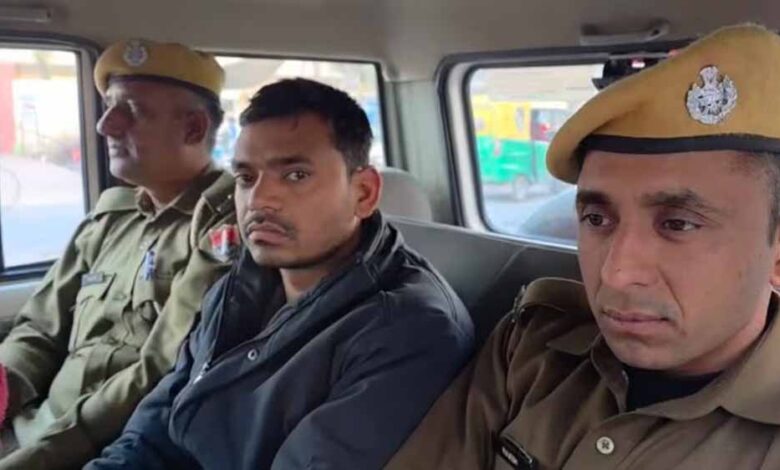 अलवर-में-हाई-टेक-नकल-का-खुलासा:-बिना-माउस-छुए-सॉल्व-हो-रहा-था-पेपर,-7-लाख-का-सौदा-पड़ा-भारी