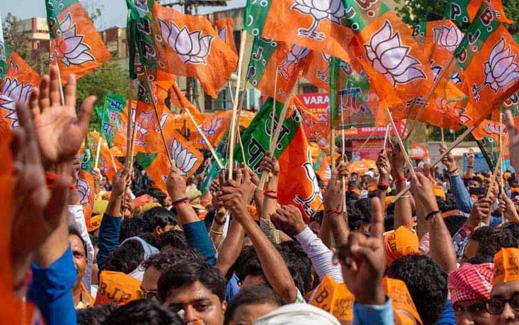 महाराष्ट्र निकाय चुनाव में BJP का दबदबा, शिवसेना-NCP के साथ 200+ सीटों पर बढ़त; मतगणना जारी