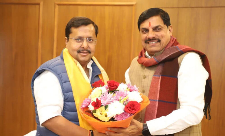 सीएम-डॉ.-मोहन-यादव-ने-की-भाजपा-के-नए-राष्ट्रीय-कार्यकारी-अध्यक्ष-नितिन-नवीन-से-मुलाकात,-दी-बधाई