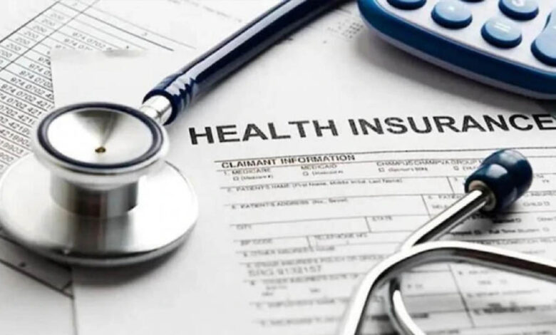 छत्तीसगढ़-सरकार-की-बड़ी-पहल:-राज्य-कर्मचारियों-को-बिना-प्रीमियम-1.60-करोड़-का-बीमा-कवर