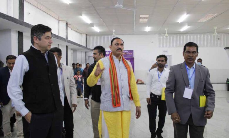 स्वास्थ्य-मंत्री-ने-किया-जिला-चिकित्सालय-जांजगीर-चांपा-का-औचक-निरीक्षण,-नई-ओपीडी-व-एनआईसीयू-का-किया-शुभारंभ