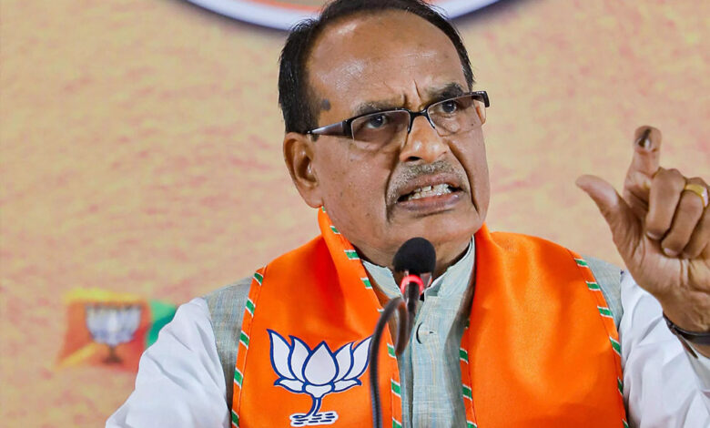 शिवराज-सिंह-चौहान-ने-दी-सौगात:-एमपी-में-2-बड़ी-ट्रेनों-का-स्टॉपेज-बढ़ा,-नई-सुविधाओं-का-ऐलान