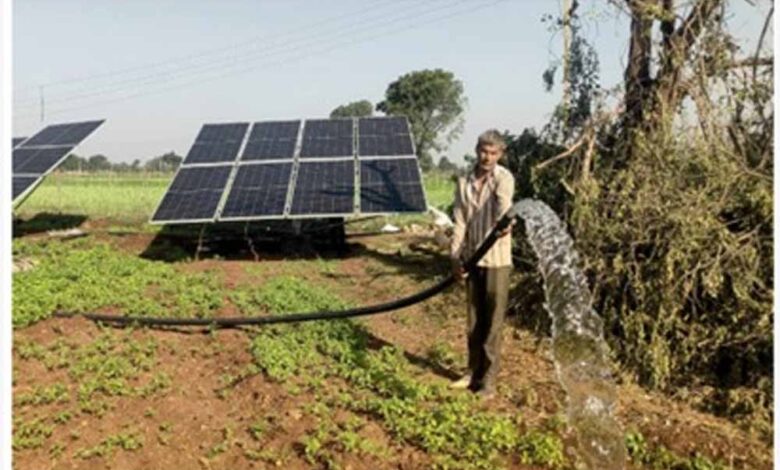 प्रदेश-के-52-हजार-किसानों-के-खेत-अब-लहलहाएंगे-सोलर-पंप-से