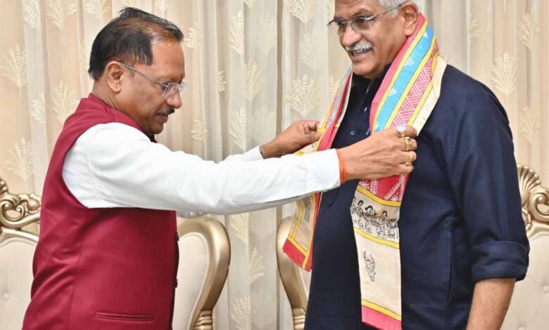 छत्तीसगढ़-के-मुख्यमंत्री-साय-से-केंद्रीय-पर्यटन-मंत्री-ने-की-भेंट,-पर्यटन-विकास-और-सांस्कृतिक-धरोहरों-का-होगा-संरक्षण