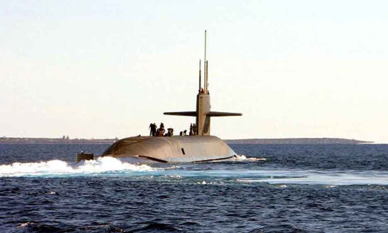 अमेरिकी-हमले-के-बाद-वेनेजुएला-के-पास-रूस-की-पनडुब्बी-तैनात,-पूरे-क्षेत्र-में-युद्ध-जैसे-हालात