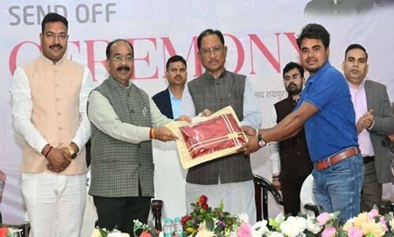 मुख्यमंत्री-साय-के-नेतृत्व-में-सार्वजनिक-स्वास्थ्य-में-राष्ट्रीय-उपलब्धि,-रायपुर-जिला-अस्पताल-को-मिला-iphl-सर्टिफिकेट