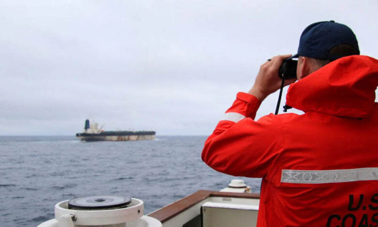 रूस-की-घातक-सबमरीन-भी-अपना-जहाज-नहीं-बचा-पाई,-अमेरिका-ने-नाक-के-नीचे-से-ले-लिया-–-पुतिन-क्यों-रहे-खामोश?