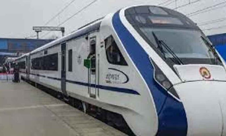 मार्च-से-वंदे-भारत-समेत-प्रीमियम-ट्रेनों-में-बड़ा-बदलाव,-बायोडिग्रेडेबल-थालियों-में-परोसा-जाएगा-भोजन